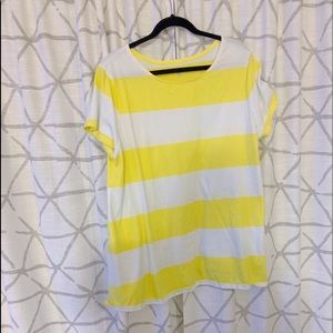 Old Navy Maternity Tee